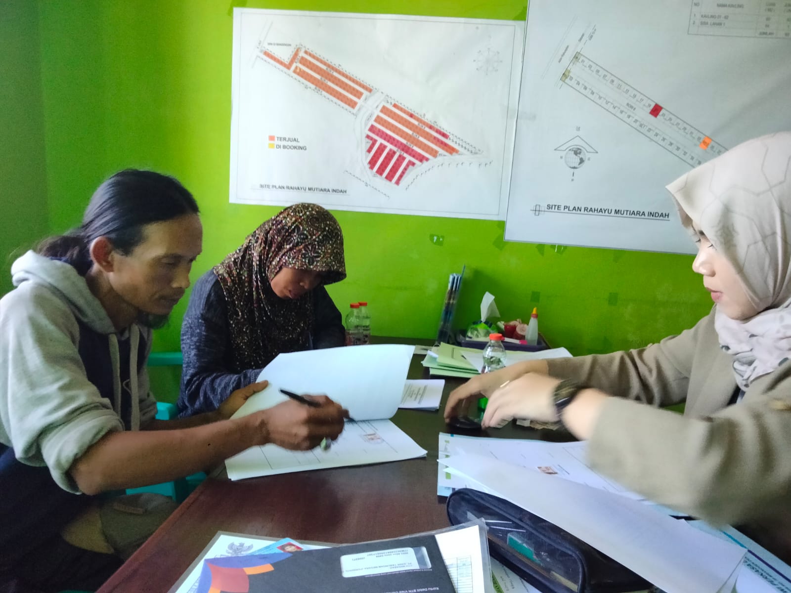 perumahan kendal Akad serah terima kunci rumah bapak carito C44